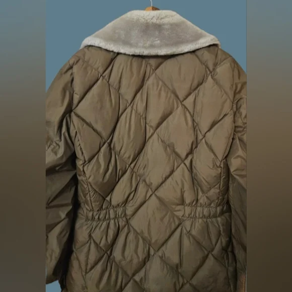 Tempco Goose Down Insulated Puffer Jacket with a faux fur collar.
